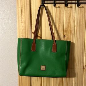 Dooney & bourke Ashton tote Kelly Green